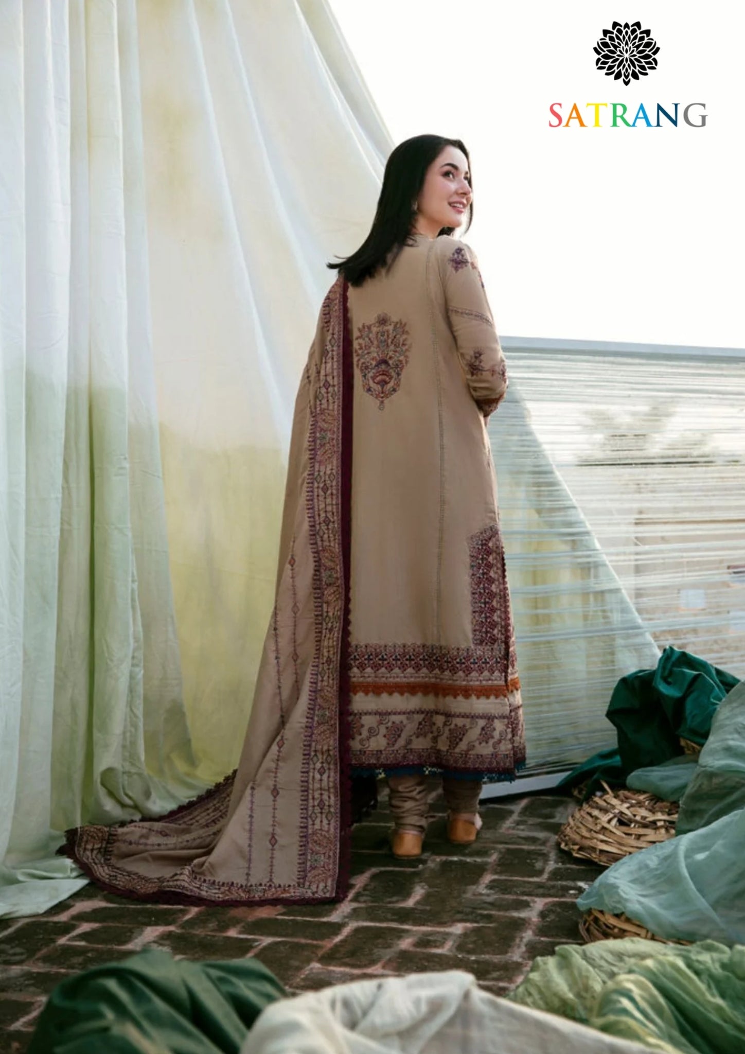 Winter Unstitched 3PCs Heavy Embroidered Dhanak Dress With Dhanak Embroidered Shawl SR-612