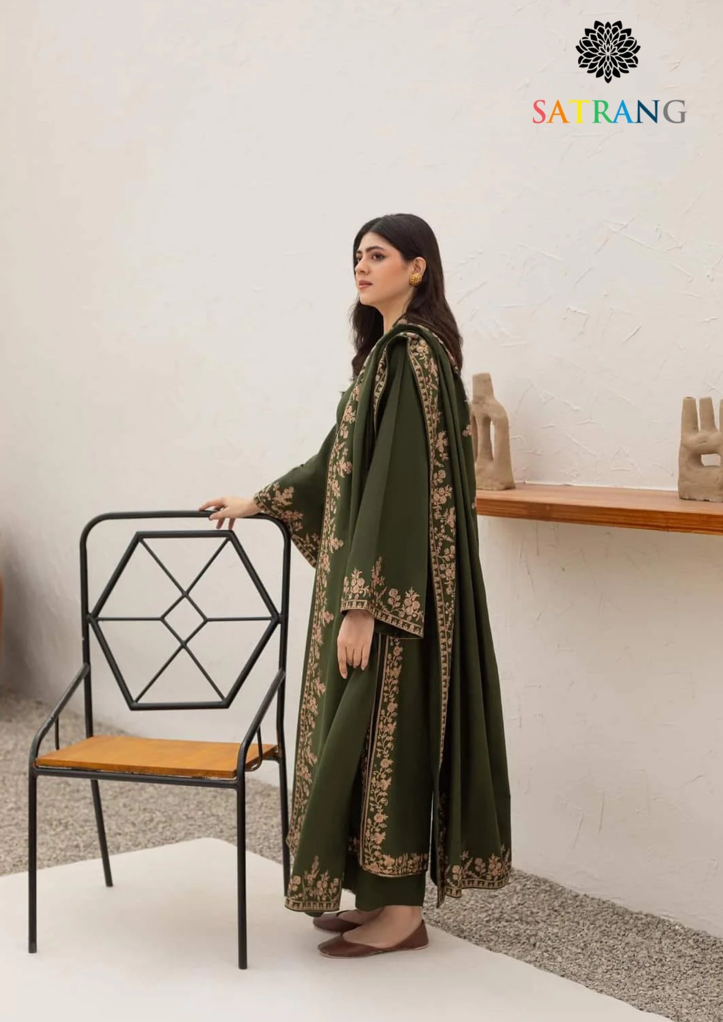 Winter Unstitched 3PCs Embroidered Dhanak Dress With Embroidered Dhanak Shawl SR-624