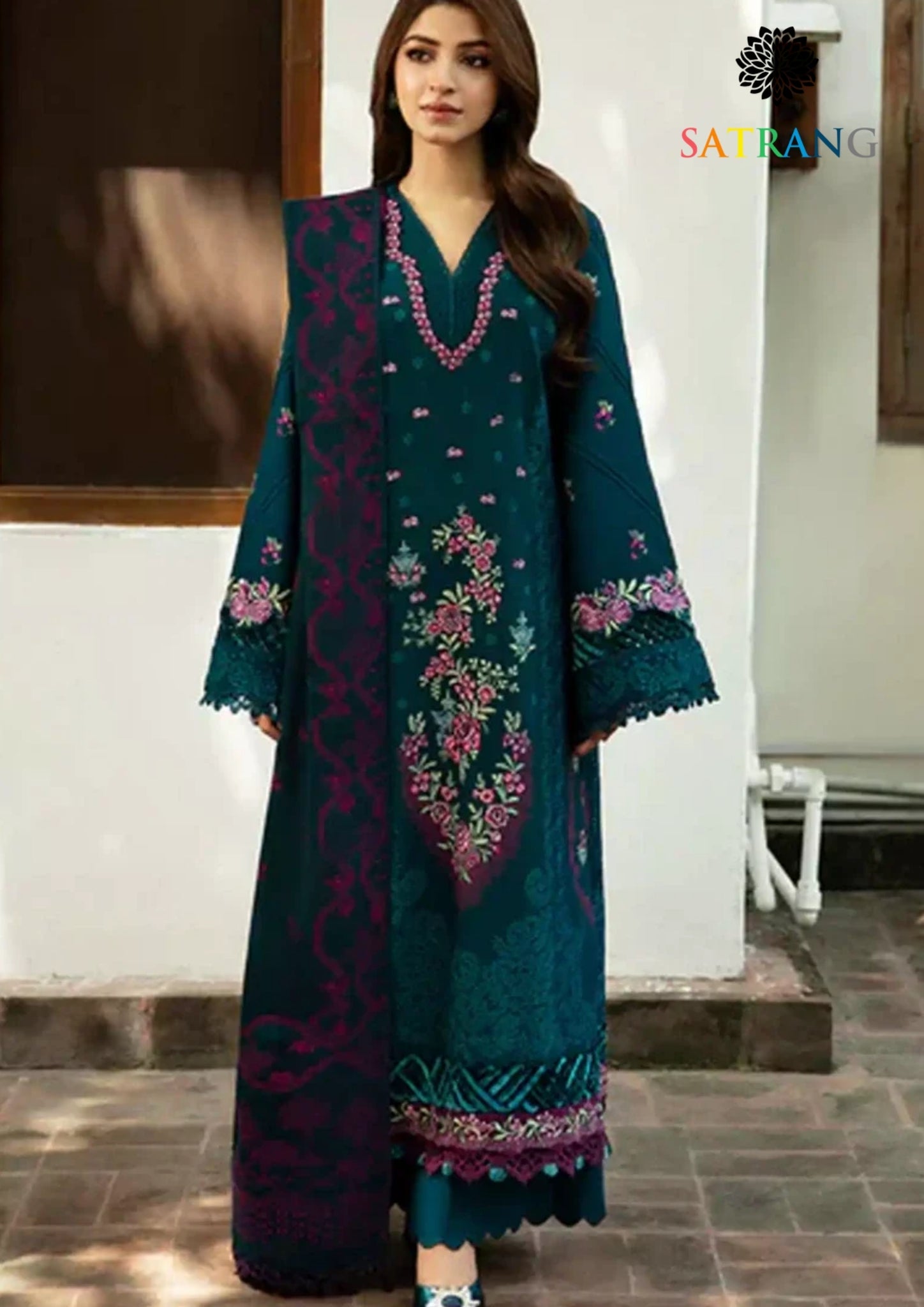 Winter Unstitched 3PCs Heavy Embroidered Dhanak Dress With Digital Printed Karandi Shawl SR-628