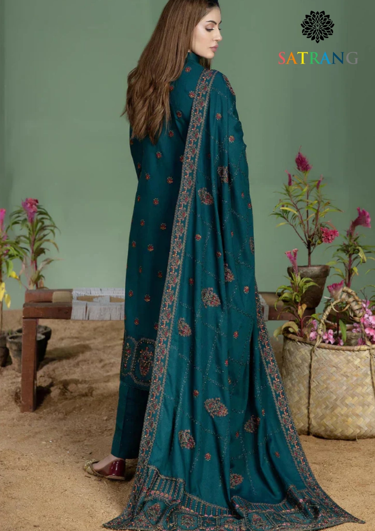 Winter Unstitched 3PCs Heavy Embroidered Dhanak Dress With Dhanak Embroidered Shawl SR-629