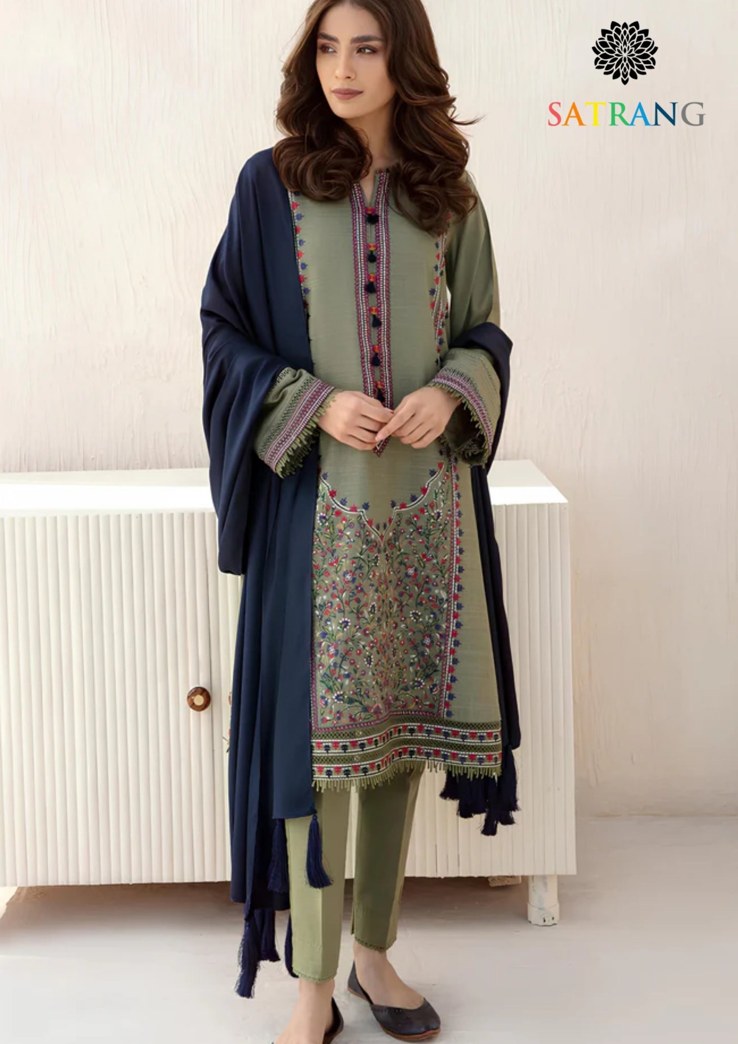 Winter Unstitched 3PCs Embroidered Khaddar Dress With Bambal Shawl SR-633