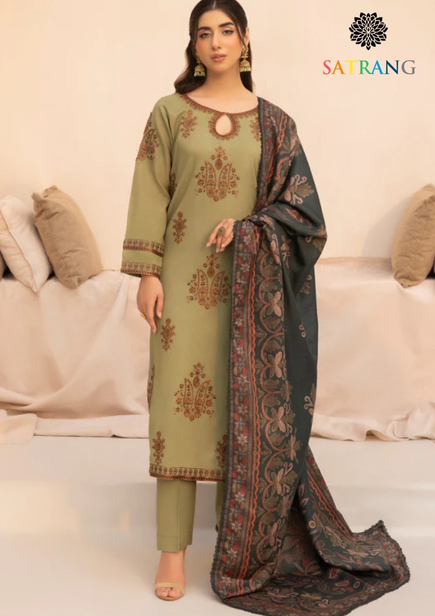 Winter Unstitched 3PCs Embroidered Dhanak Dress With Digital Printed Karandi Shawl SR-636