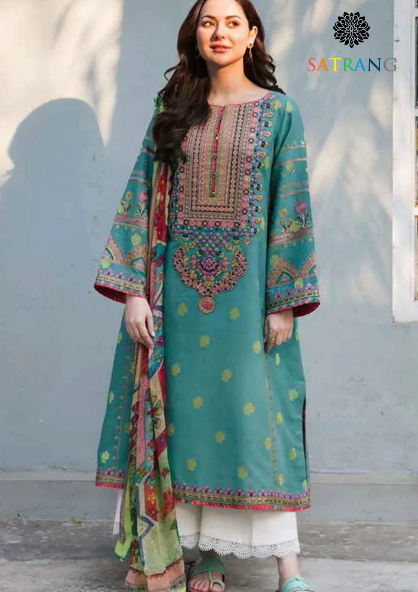 Winter Unstitched 3PCs Embroidered Dhanak Dress With Digital Printed Karandi Shawl SR-647