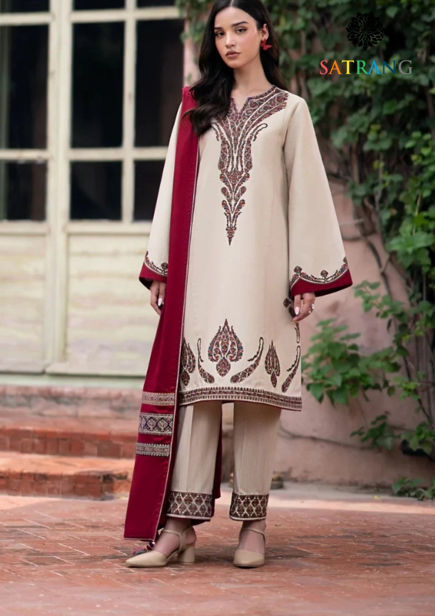 Winter Unstitched 3PCs Embroidered Dhanak Dress With Digital Printed Karandi Shawl SR-659