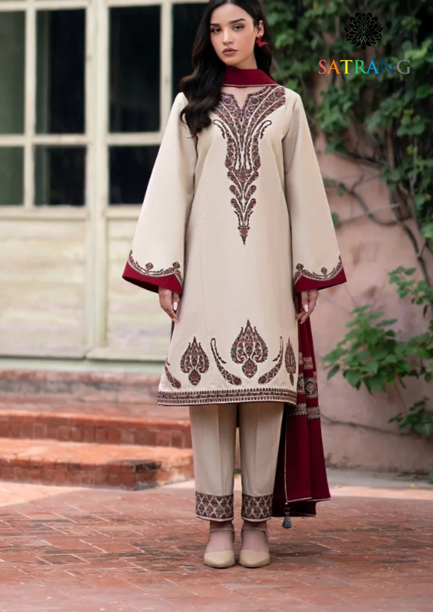 Winter Unstitched 3PCs Embroidered Dhanak Dress With Digital Printed Karandi Shawl SR-659
