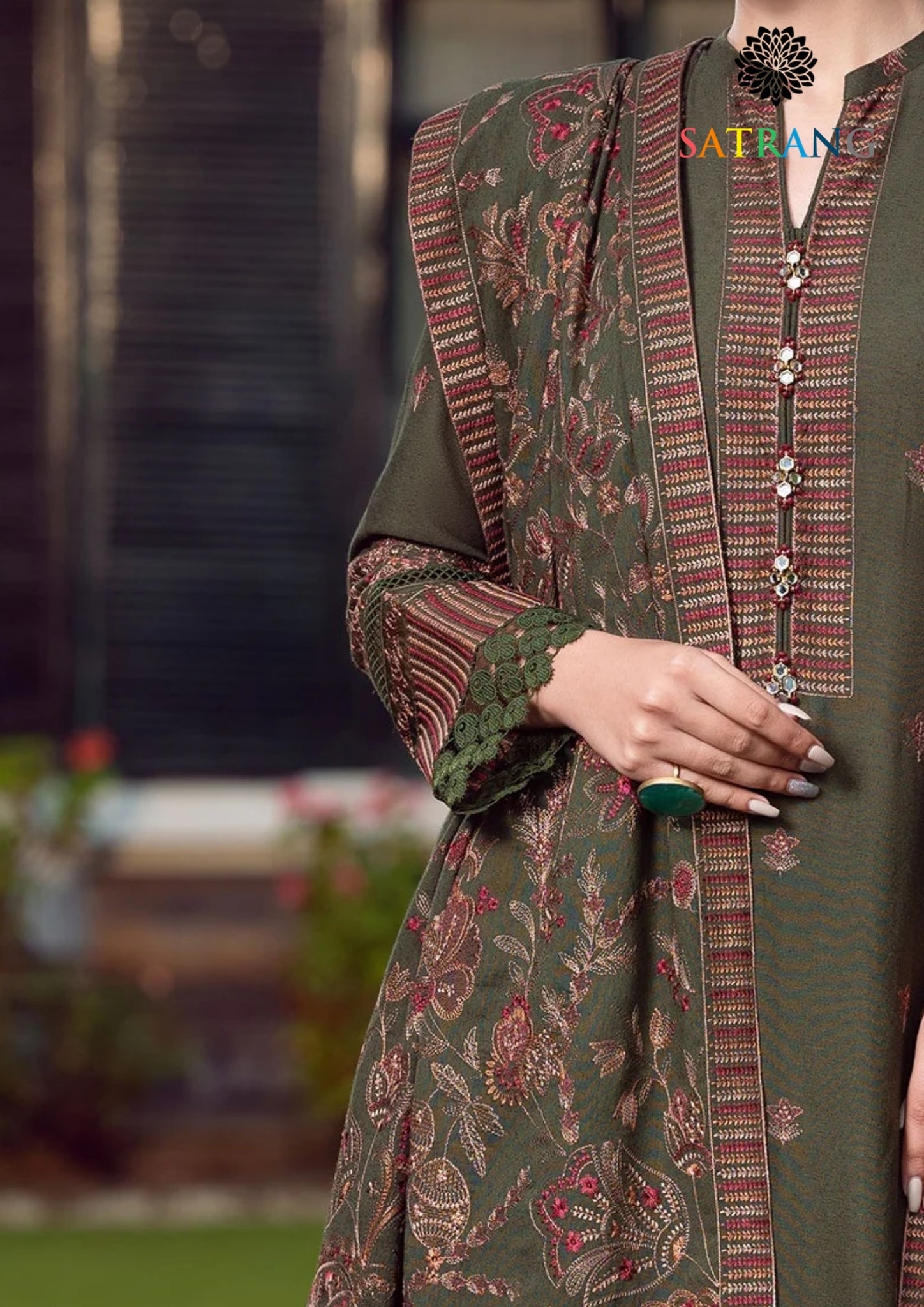 Winter Unstitched 3PCs Heavy Embroidered Dhanak Dress With Heavy Embroidered Dhanak Shawl SR-660