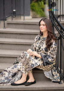 Winter Unstitched 3PCs Digital Printed Karandi Dress With Digital Printed Karandi Shawl SR-681