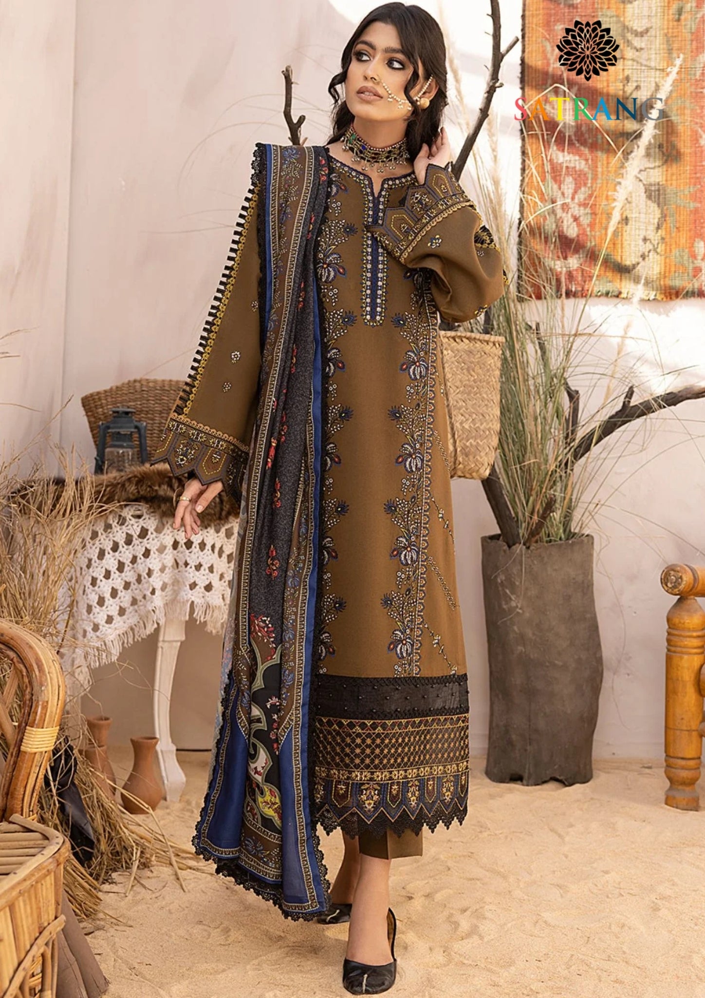 Winter Unstitched 3PCs Embroidered Dhanak Dress With Digital Printed Karandi Shawl SR-682