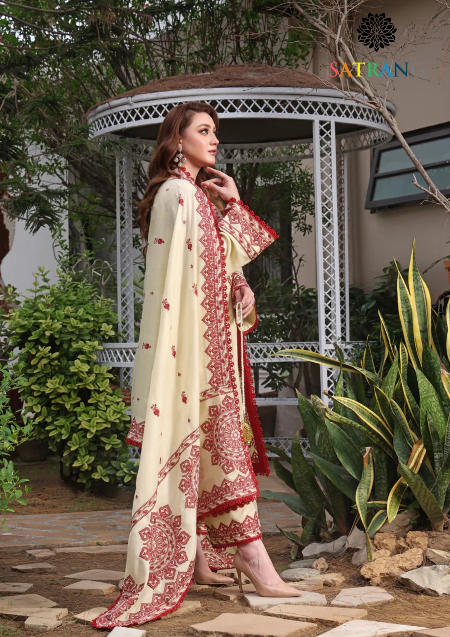Winter Unstitched 3PCs Embroidered Dhanak Dress With Embroidered Dhanak Shawl SR-686