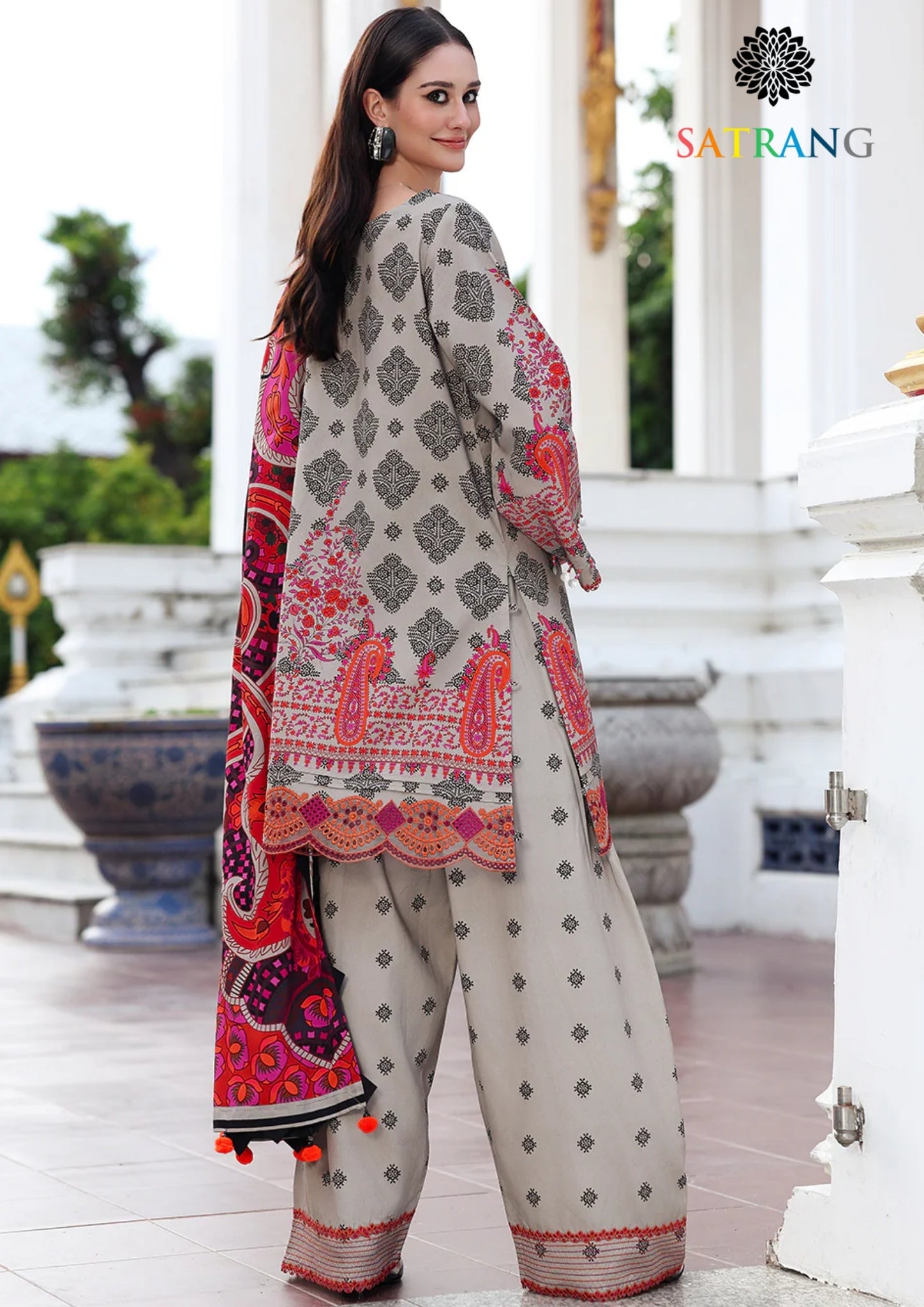 Winter Unstitched 3PCs Digital Printed Karandi Dress With Digital Printed Karandi Shawl SR-691