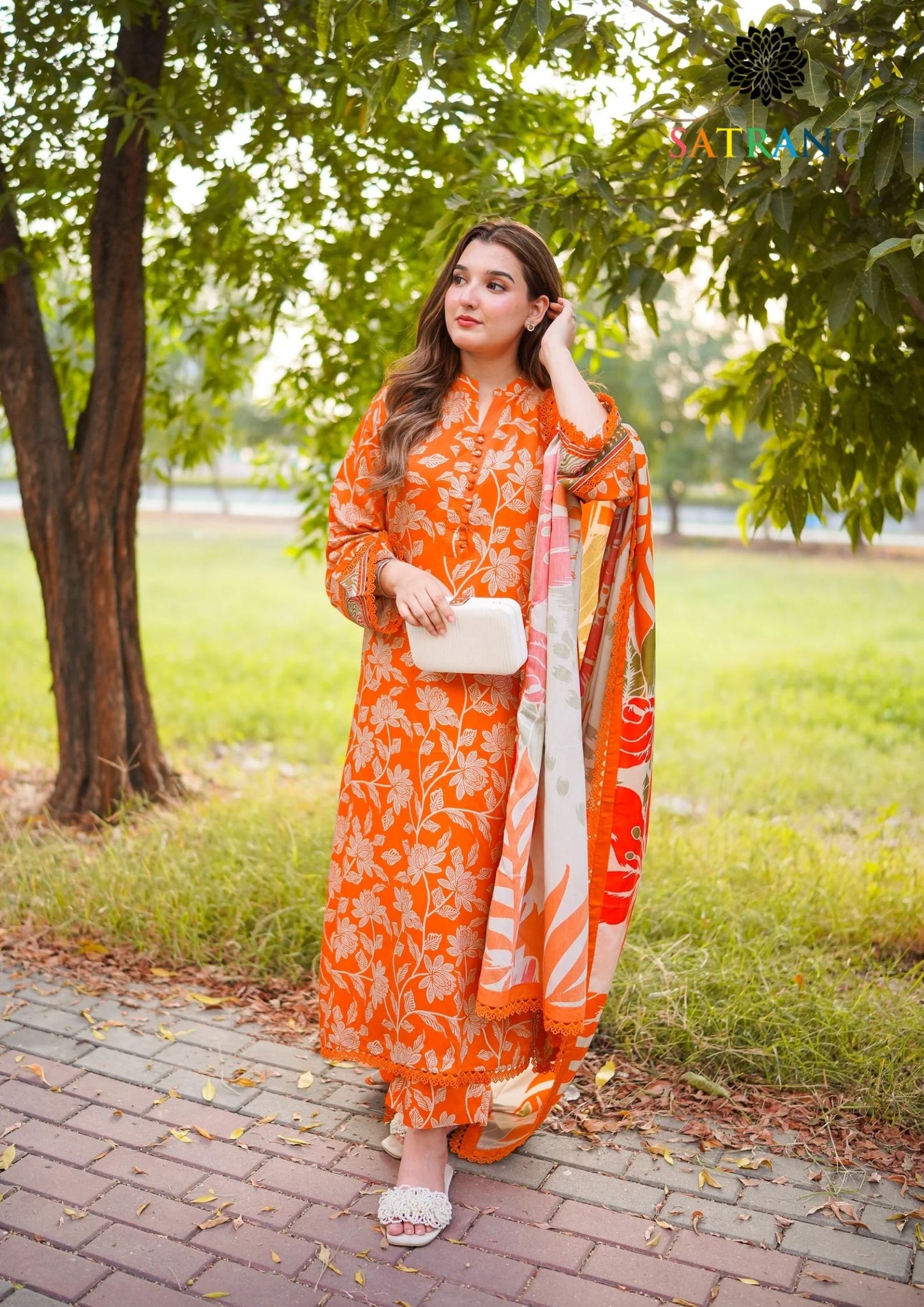 Winter Unstitched 3PCs Digital Printed Karandi Dress With Digital Printed Karandi Shawl SR-698
