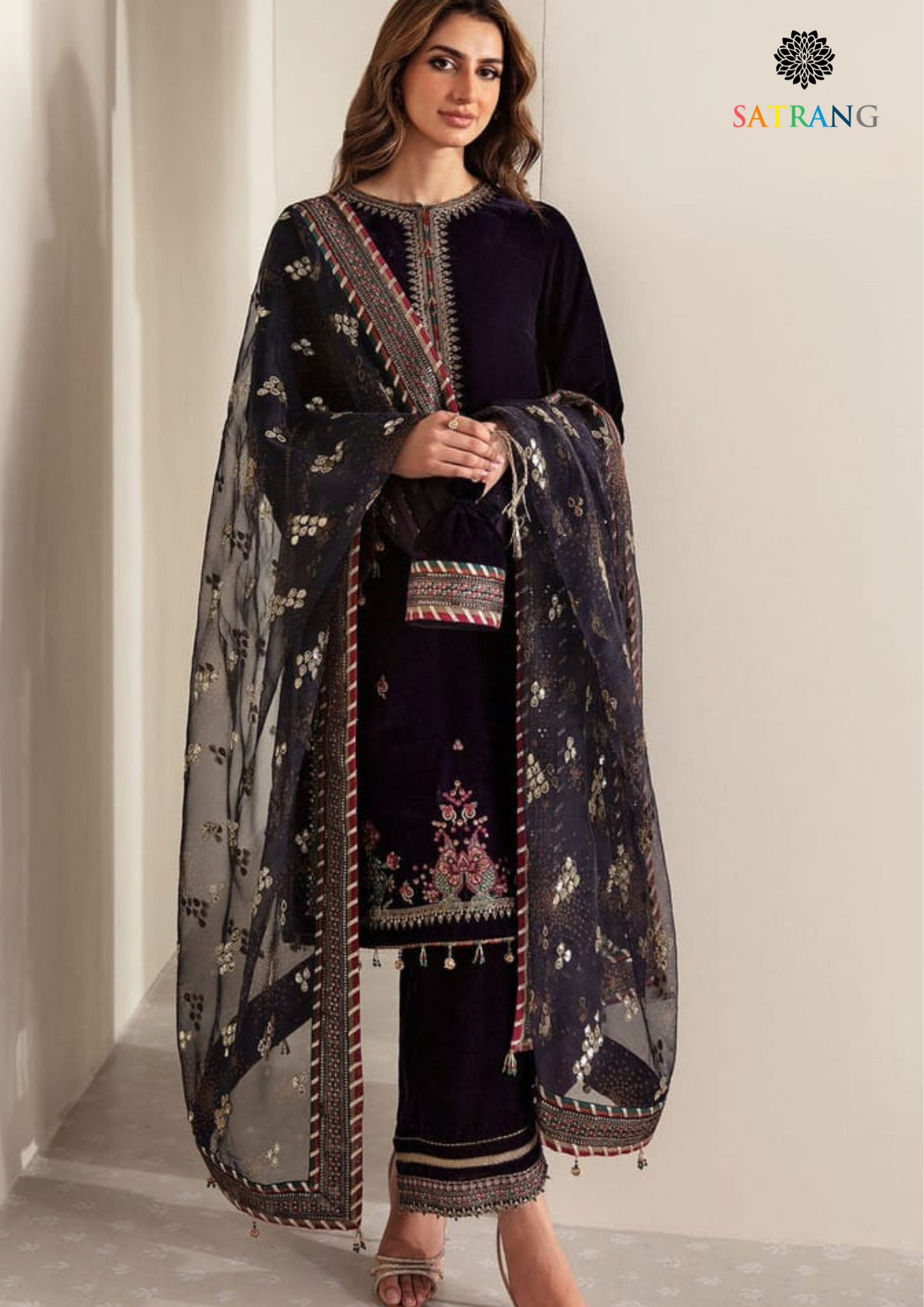 Winter Unstitched 3PCs Embroidered Velvet Dress With Embroidered Organza Dupatta SR-545