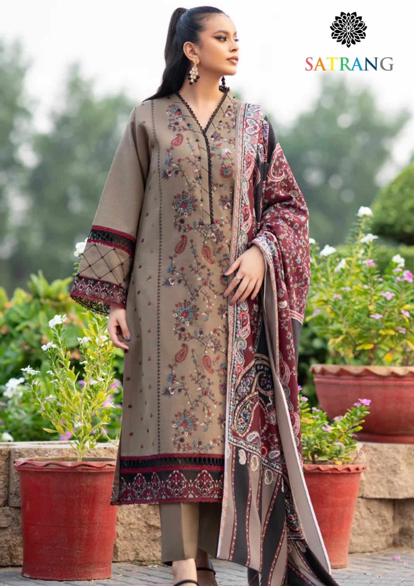 Winter Unstitched 3PCs Embroidered Dhanak Dress With Digital Printed Karandi Shawl SR-268