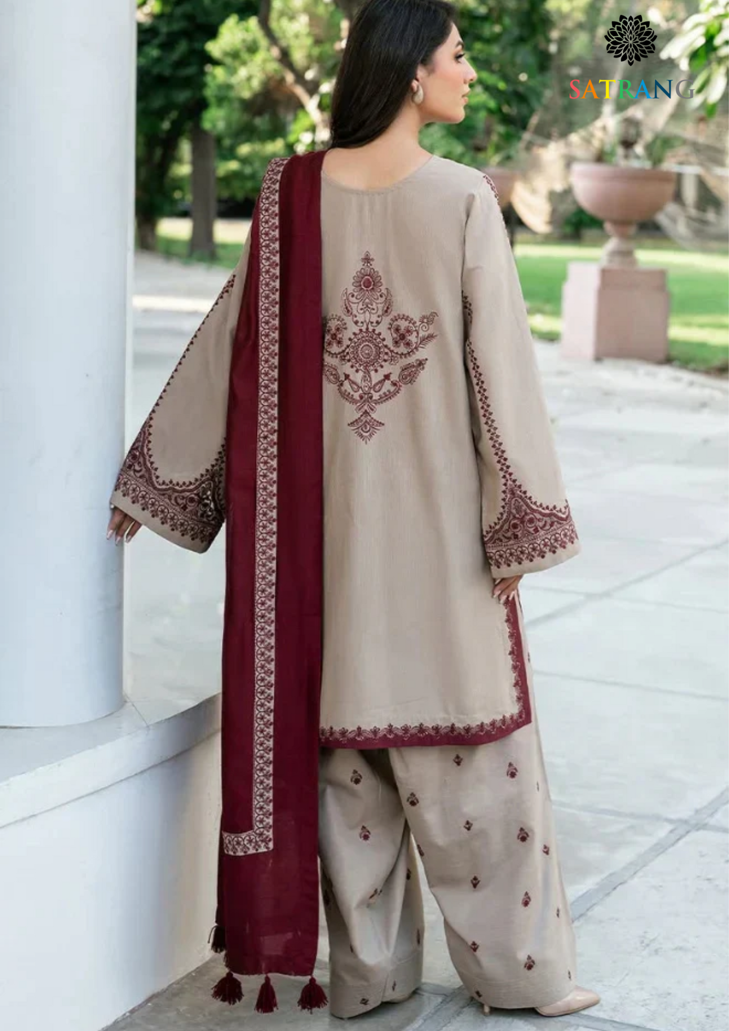 Summer Unstitched 3PCs Embroidered Lawn Dress With Monar Dupatta SR-299