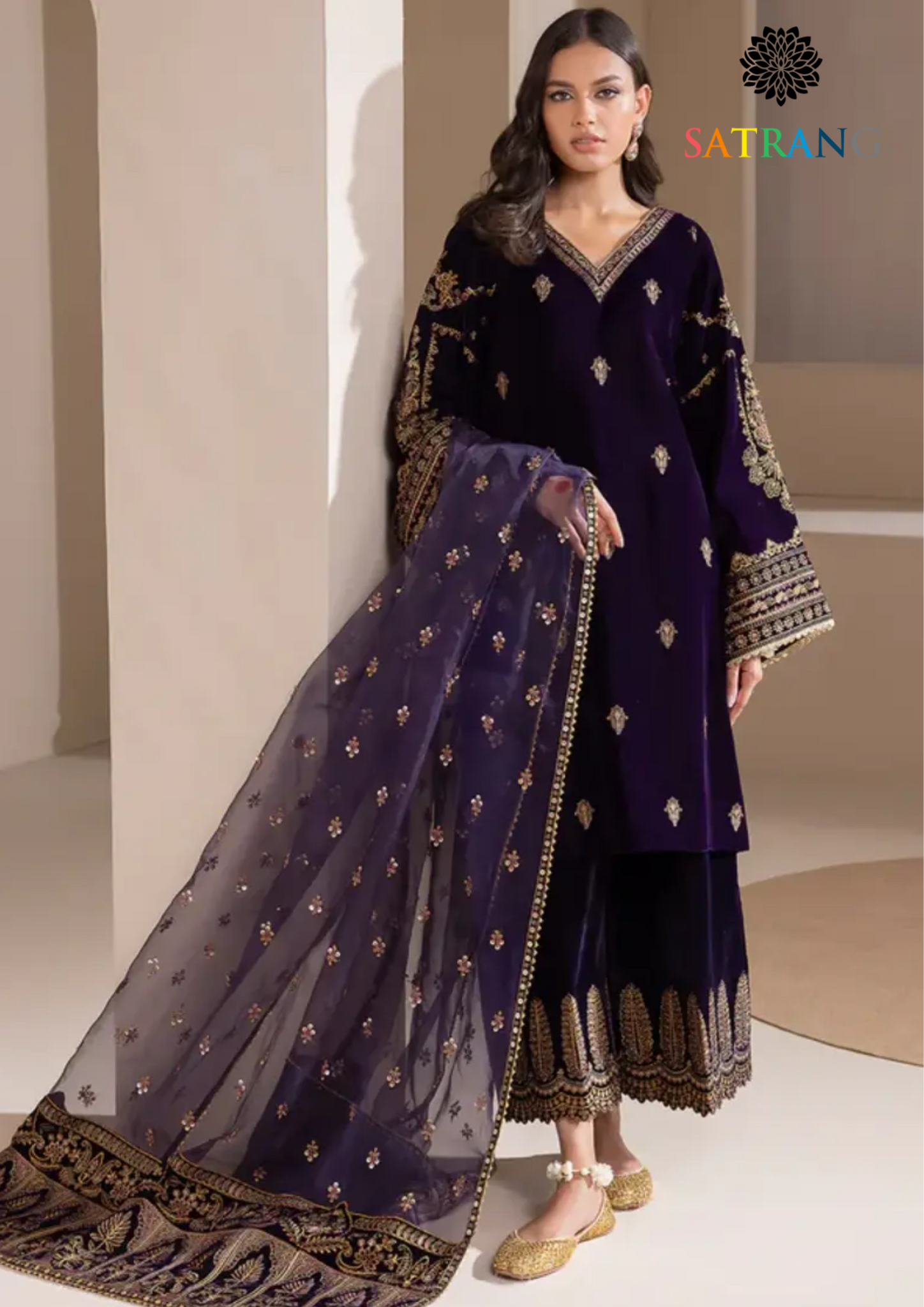 Winter Unstitched 3PCs Embroidered Velvet Dress With Embroidered Organza Dupatta SR-597