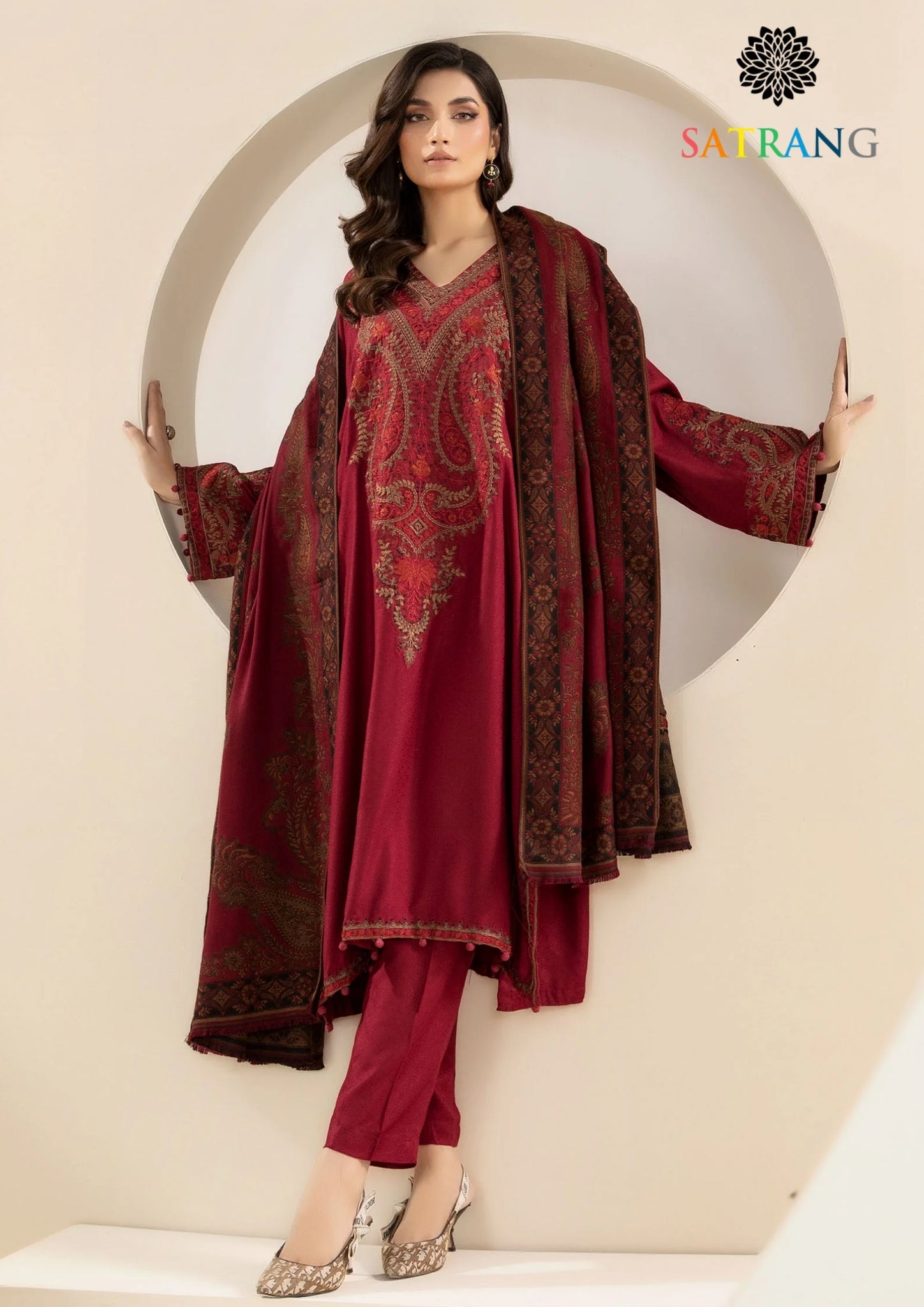 Winter Unstitched 3PCs Embroidered Dhanak Dress With Digital Printed Karandi Shawl SR-611