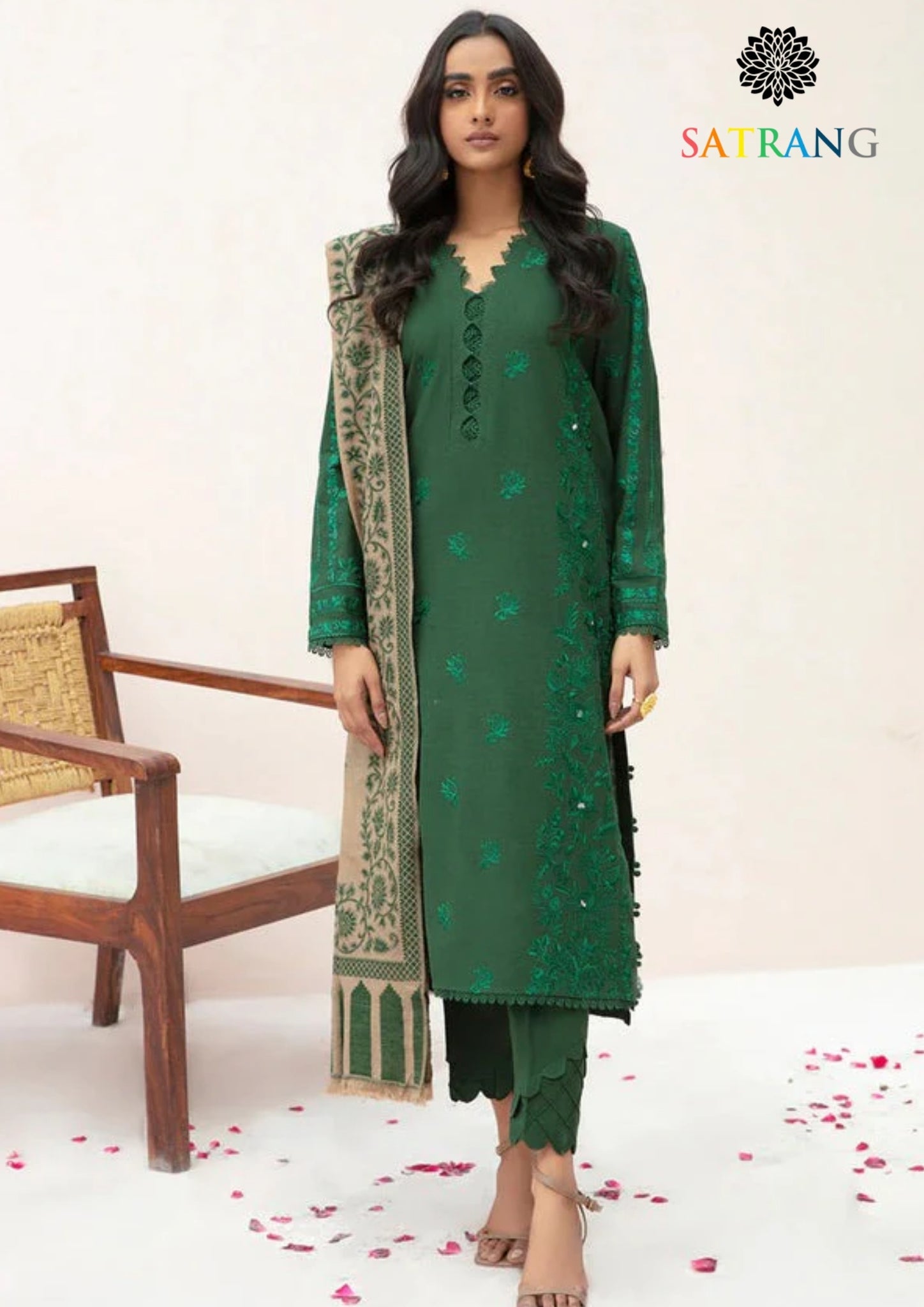 Winter Unstitched 3PCs Embroidered Dhanak Dress With Digital Printed Karandi Shawl SR-614