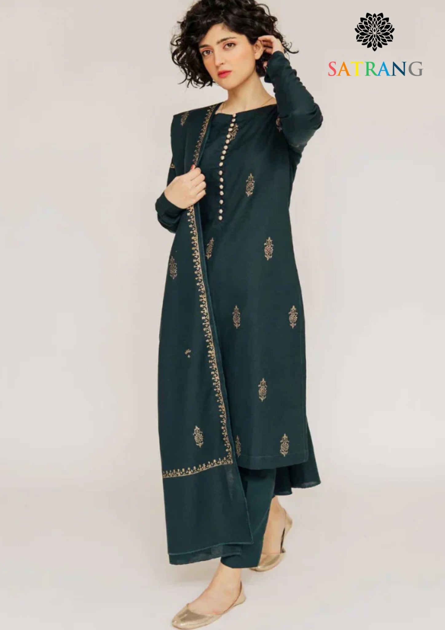 Winter Unstitched 3PCs Embroidered Dhanak Dress With Embroidered Dhanak Shawl SR-617
