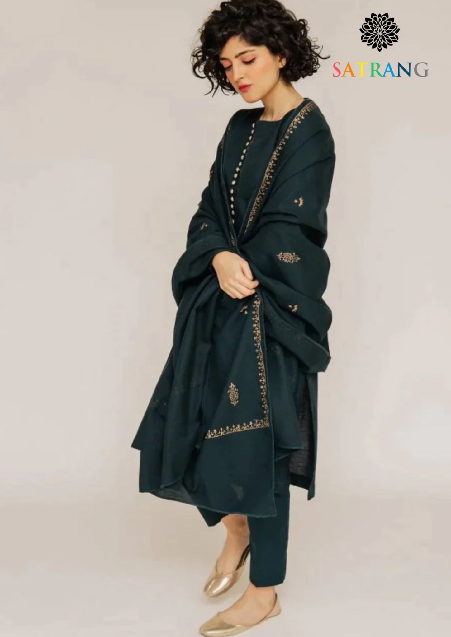 Winter Unstitched 3PCs Embroidered Dhanak Dress With Embroidered Dhanak Shawl SR-617