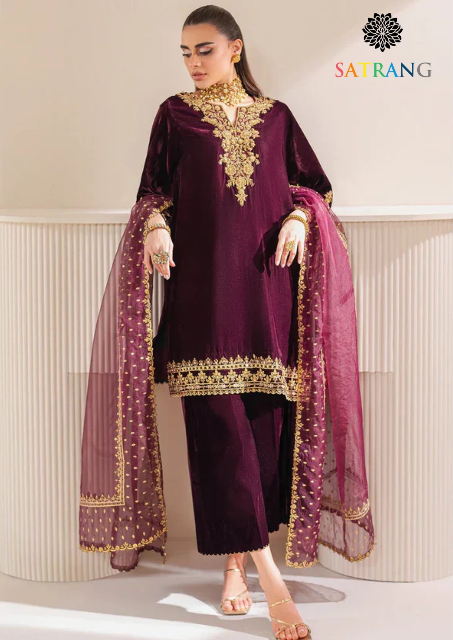 Winter Unstitched 3PCs Embroidered Velvet Dress With Velvet Trouser SR-619