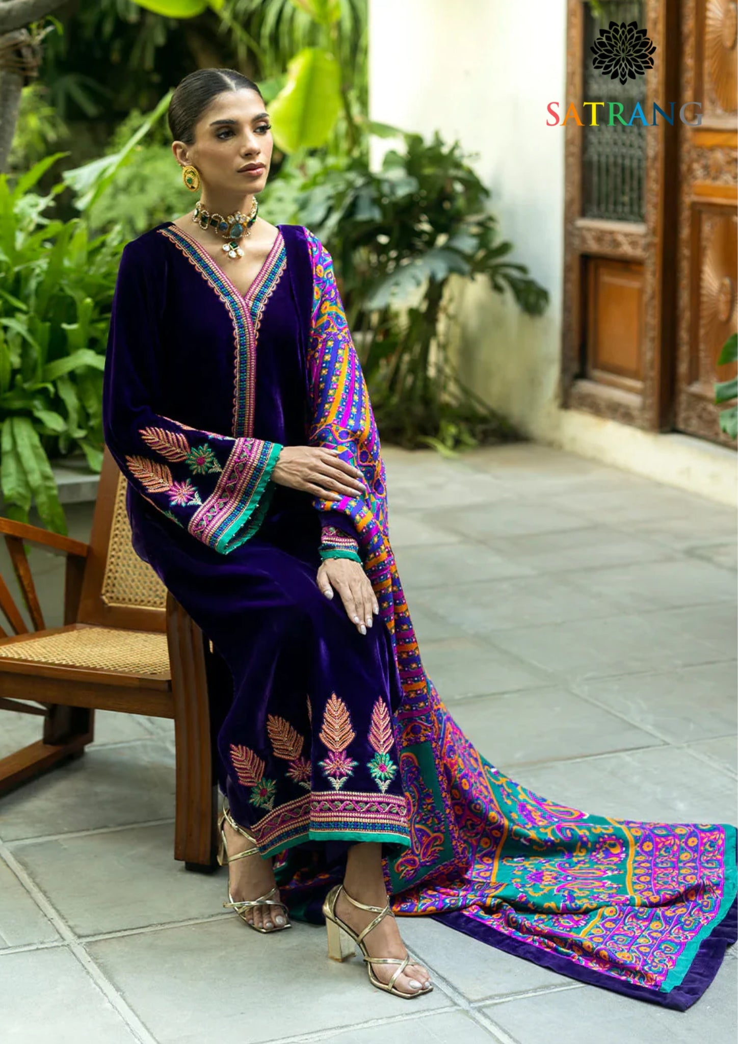 Winter Unstitched 3PCs Embroidered Velvet Dress With Digital Printed Karandi Shawl SR-621