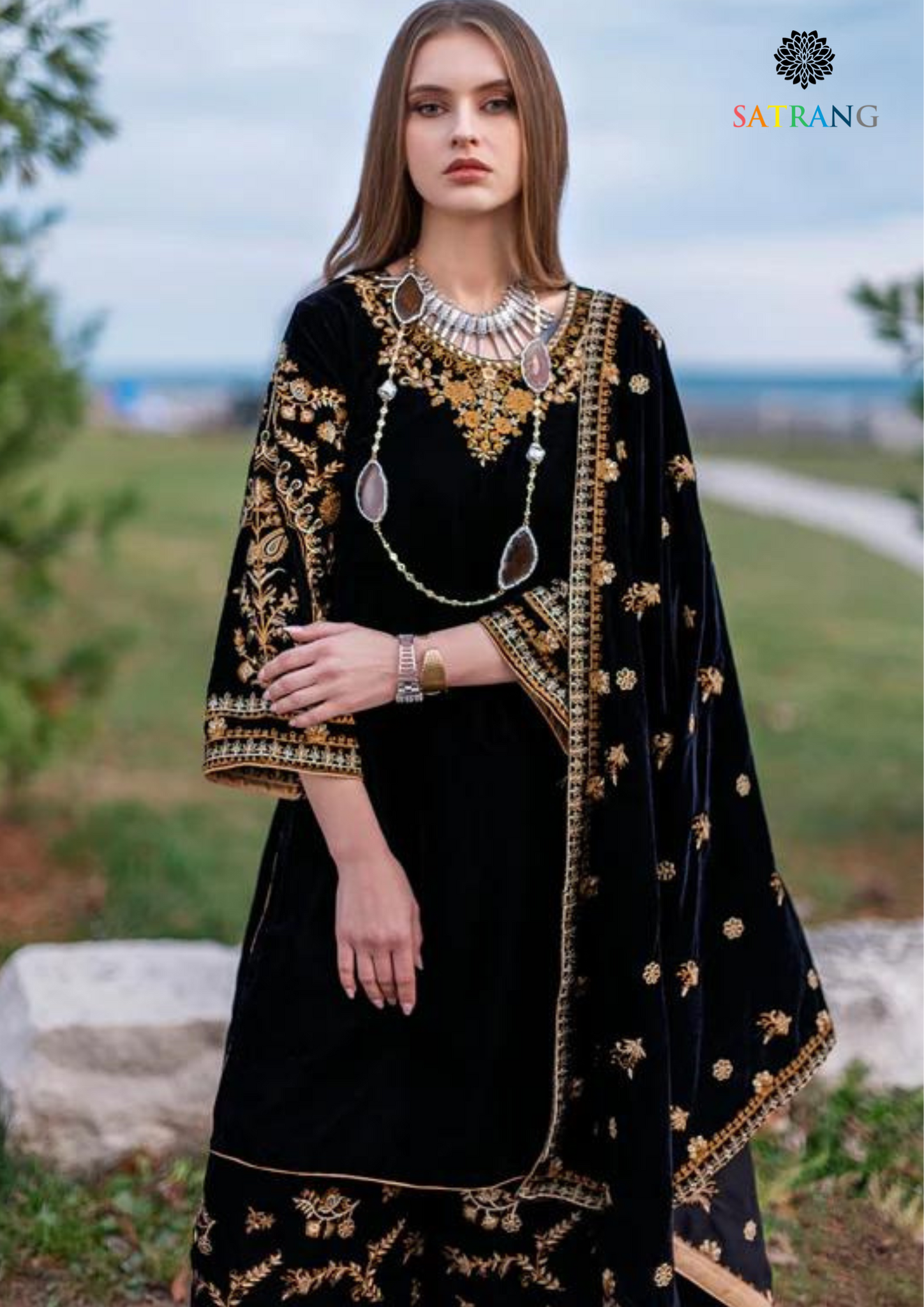 Winter Unstitched 3PCs Embroidered Velvet Dress With Embroidered Velvet Shawl SR-567